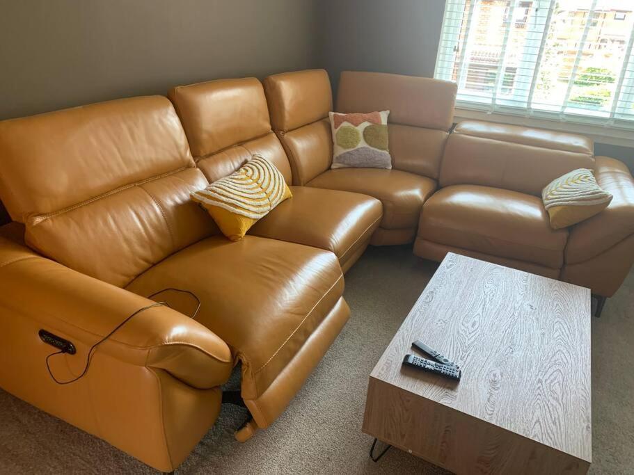 Send Cosy One Bed Flat Free Parking 아파트 외부 사진